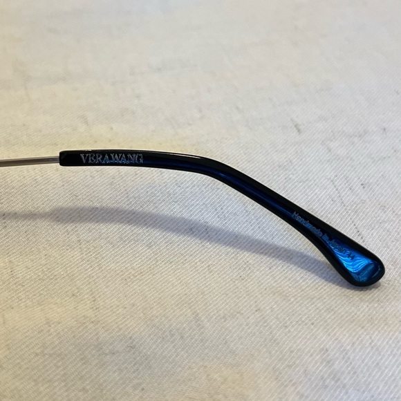 Vera Wang Silver Aviator Sunglasses - Picture 7 of 8